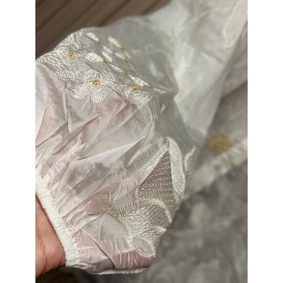 Commense Semi-Sheer Floral Shorts Set White Women’s Size M - Picture 11 of 14